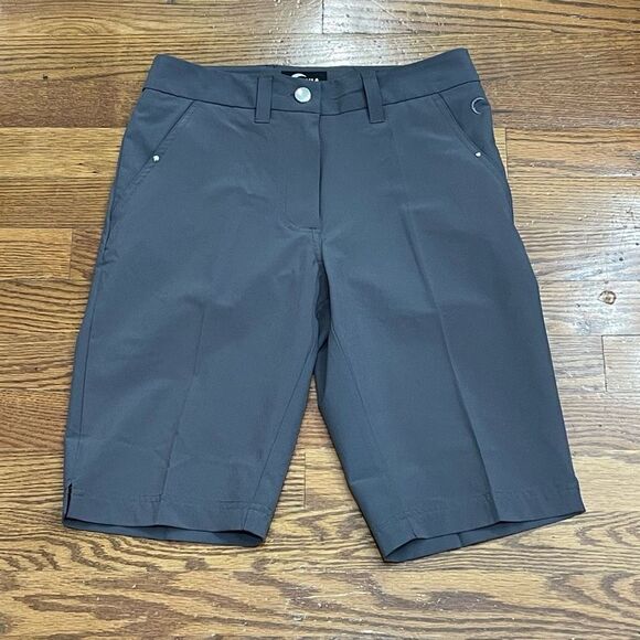 Zyia Clubhouse Bermuda Golf Shorts - Picture 1 of 4